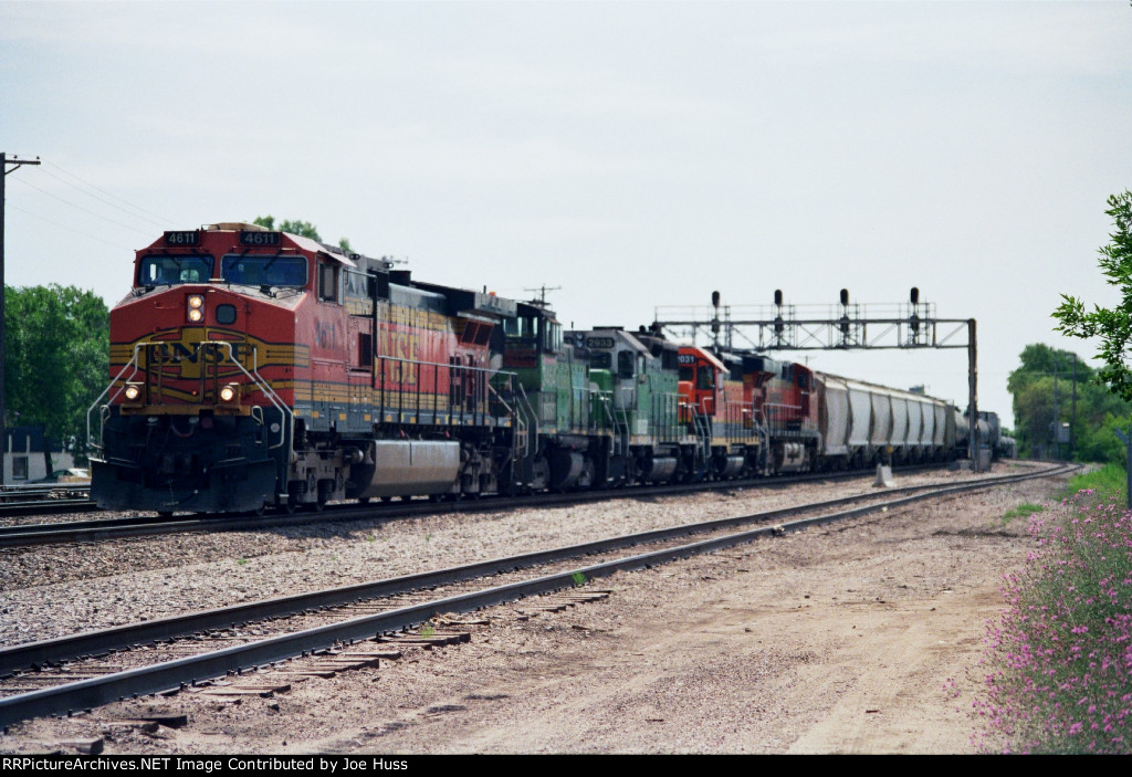 BNSF 4611 East